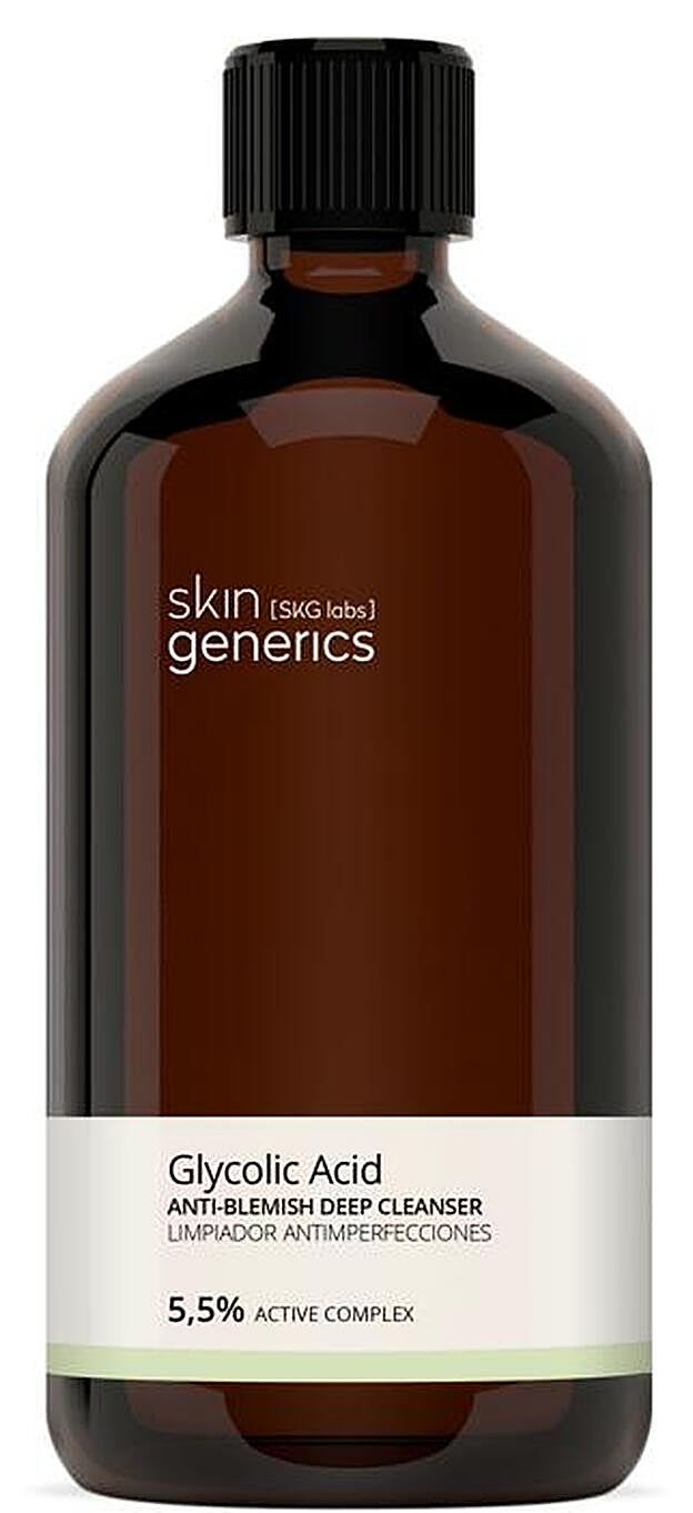 Limpiador de Skin Generics con ácido glicólico, que se usa como exfoliante natural; y ácido salicílico que exfolia la capa profunda y superficial de la piel para eliminar las células muertas y limpiar los poros (9,95 euros)..