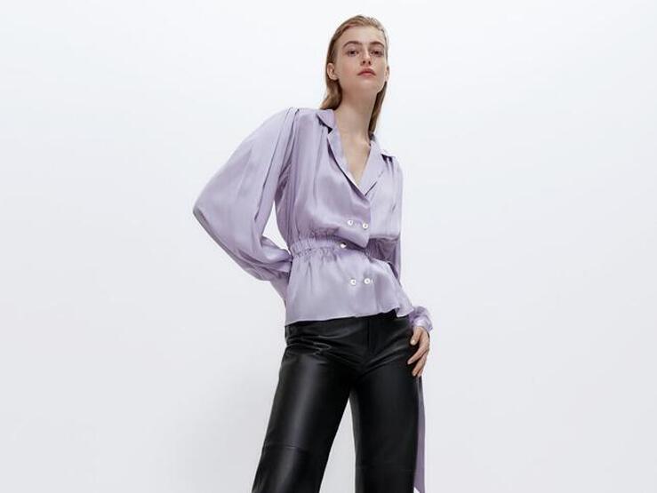 Fotos: 11 camisas que todavía puedes comprar en las rebajas de Uterqüe