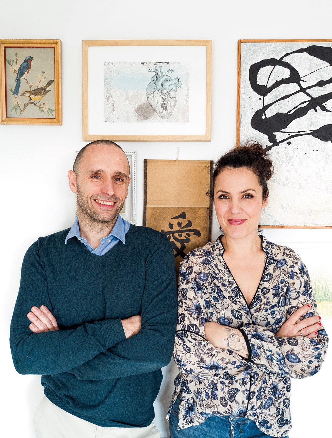 Seguir a Marc y Cèlia en redes sociales o inscribirse en alguno de sus cursos es enamorarse de un universo luminoso, en el que los muebles y espacios más viejos y aburridos se rejuvenecen con mimo y vida. (anticandchic.es).