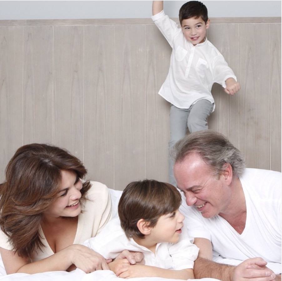 En 2007, al año de casarse, nacia Kike y en 2008 lo hacía su hermano pequeño Carlos. Para Fabiola y Bertín, sus hijos son el motor de su vida.