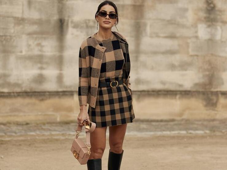 Fotos: 10 minifaldas para invierno que quedan de lujo con botas (y algunas están rebajadas)