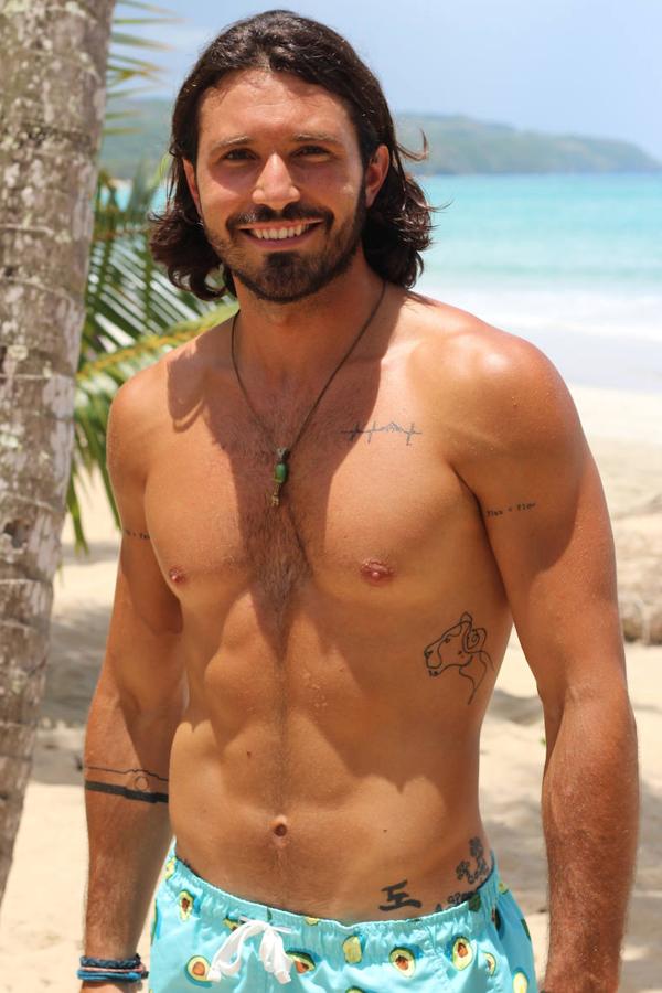 Javi tiene 26 años y es de Huesca. Él también trabaja como fotógrafo. “Mi método para triunfar es seguir a mi corazón allá donde vaya”.