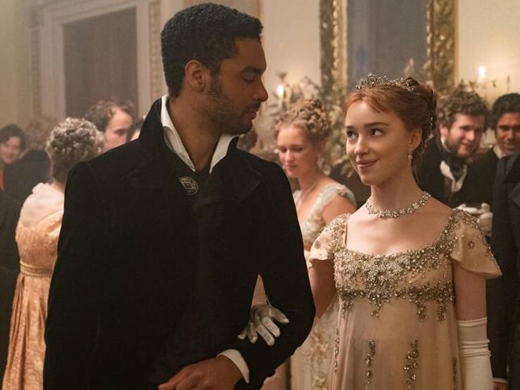 Fotos: Si estás enganchada a Los Bridgerton esta tendencia de zapatos va a hacerse muy fuerte en tu armario