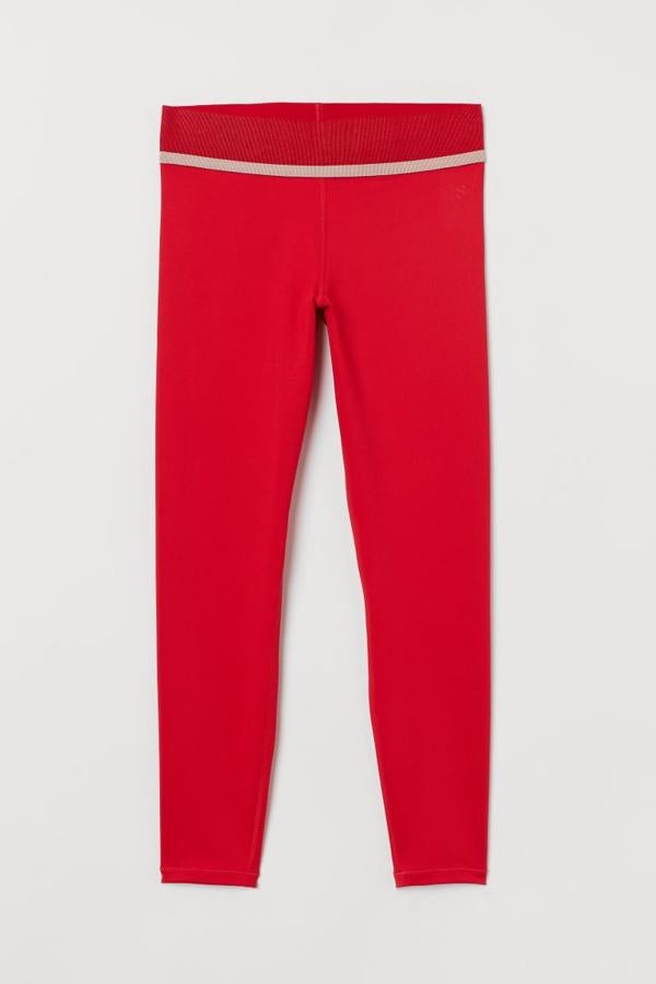 Leggins rojos, de H&M (24,99 euros).