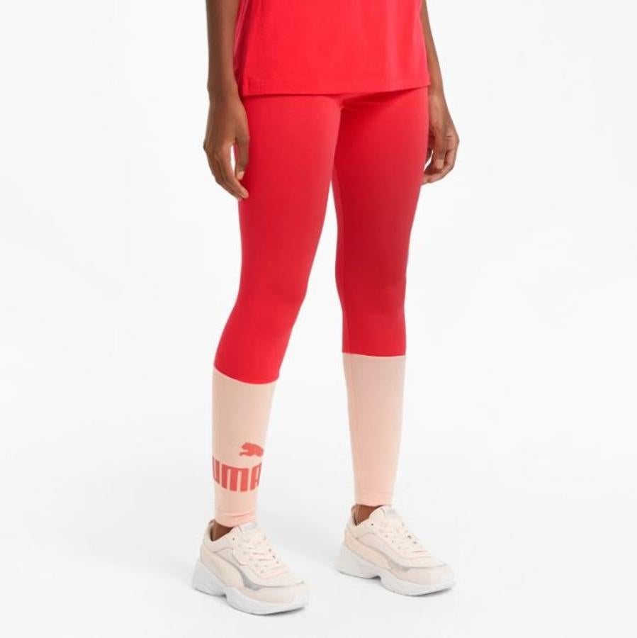 Leggins en color coral con franja más clara en la parte inferior, de Puma ( aquí por 28 euros ).