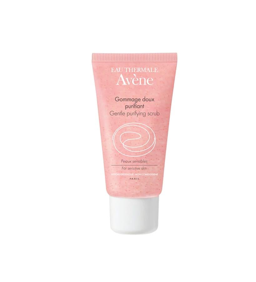 Sus microesferas de celulosa y de cera de jojoba eliminan suavemente las células muertas, la niacinanida y el salicilato de sodio completan la exfoliación mecánica de las microesferas, y el agua termal de Avène, calmante y desensibilizante, proporciona a la piel una sensación de bienestar inmediato.  Gel Exfoliante Purificante de Avène  (16,81 €).