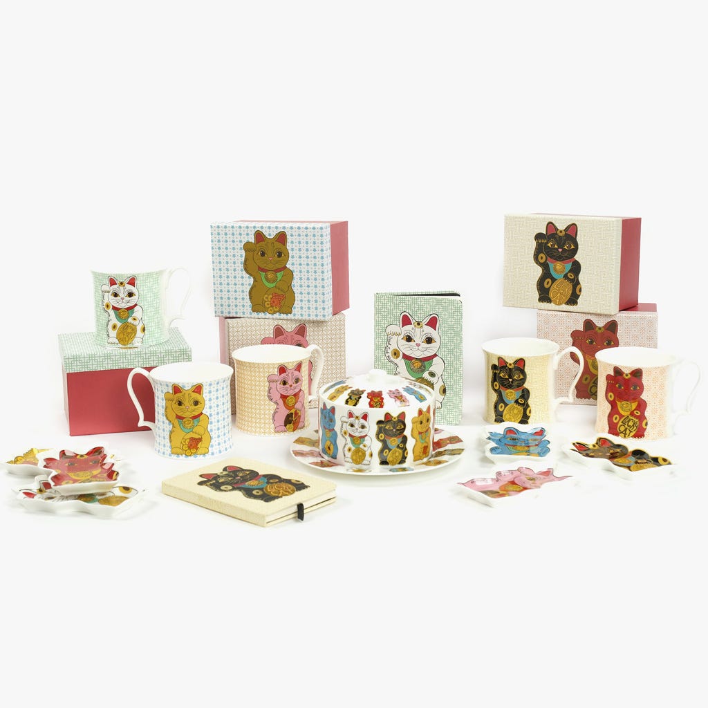 Los gatos, por supuesto, son los protagonistas de las colecciones de A Loja do Gato Preto. Estas tazas con el famoso Maneki Neko están rebajadas a 6.99 euros cada una.