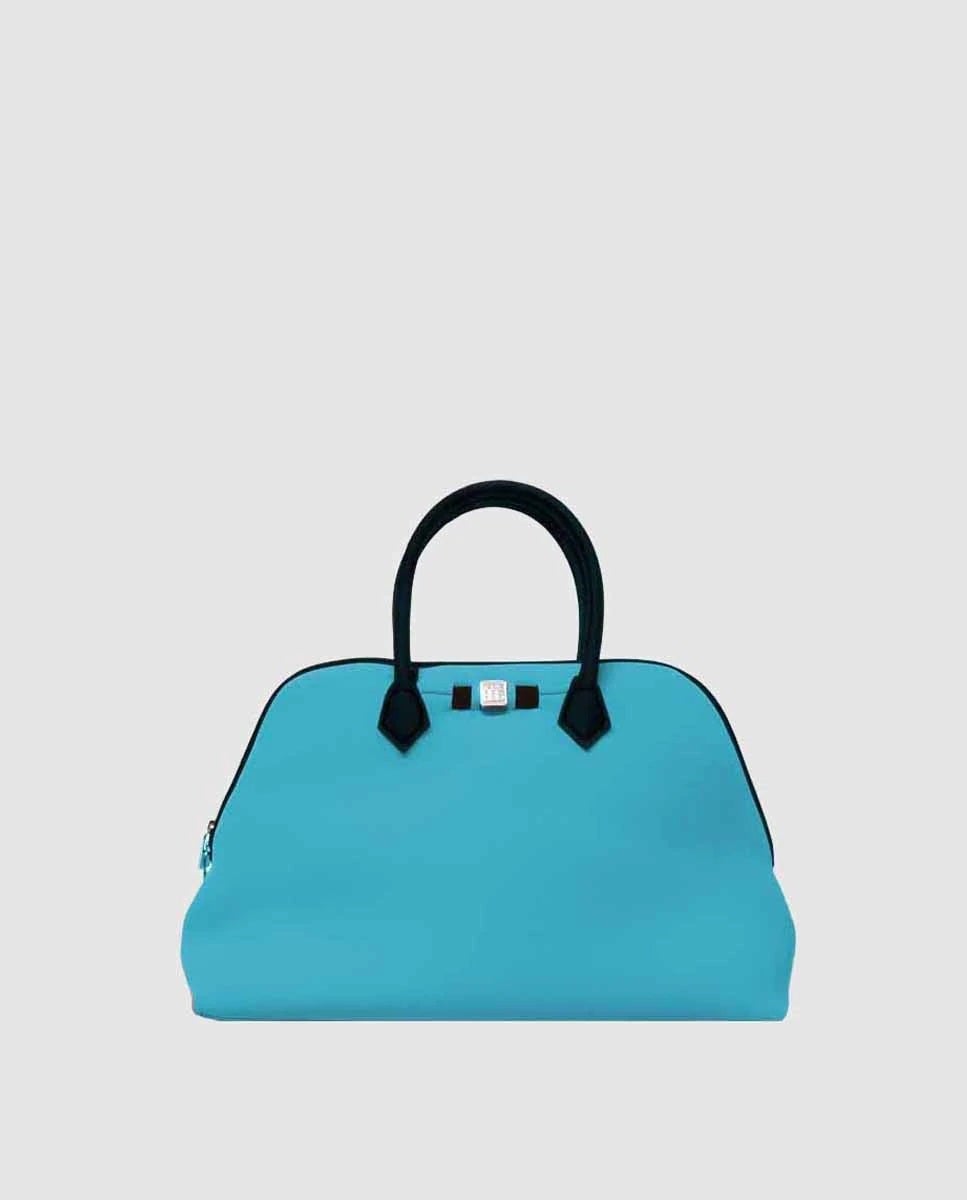 Opta por la amplitud y la comodidad con este bolso Princess Maxi de la firma Save My Bag con cierre de cremallera. Rebajado de 105 euros a 52,50 euros.