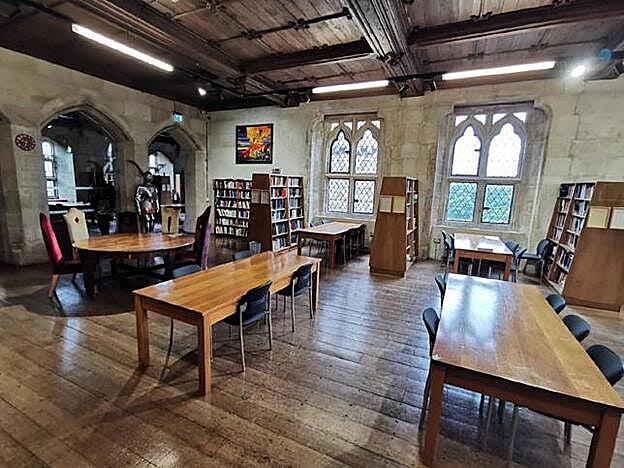 La biblioteca del castillo de St. Donat's donde estudiará la princesa Leonor.