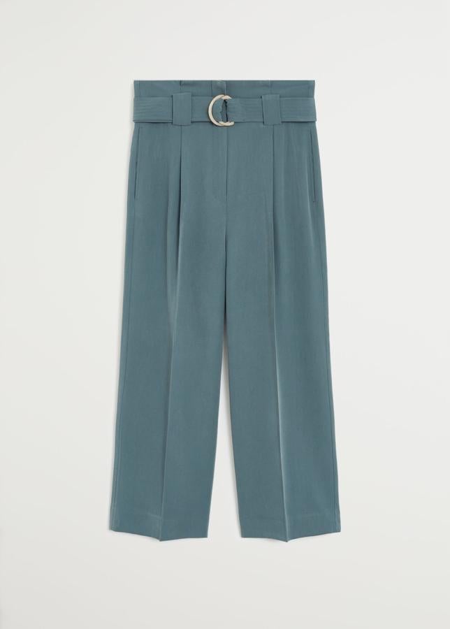 Pantalón fluido de tiro alto con cinturón en color verde empolvado de Mango Outlet (25,99 euros)