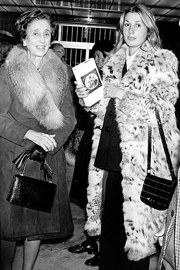 Carmen Martínez Bordiú y su abuela, Carmen Polo.