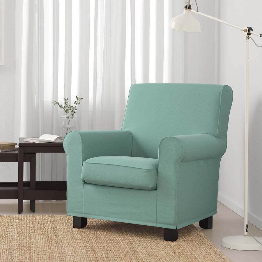 Este sillón es de lo más cómodo gracias a su respaldo alto y ligeramente inclinado, su soporte lumbar y el reposabrazos acolchado. En color verde claro, está disponible en otros colores y tiene un precio de 229 euros.