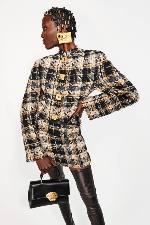 Desfile de Schiaparelli OI 21-22.