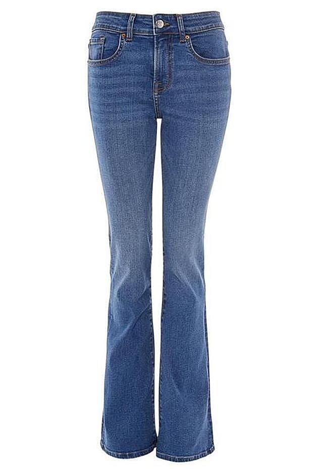 Los vaqueros campana de Primark que ha llevado Verónica.