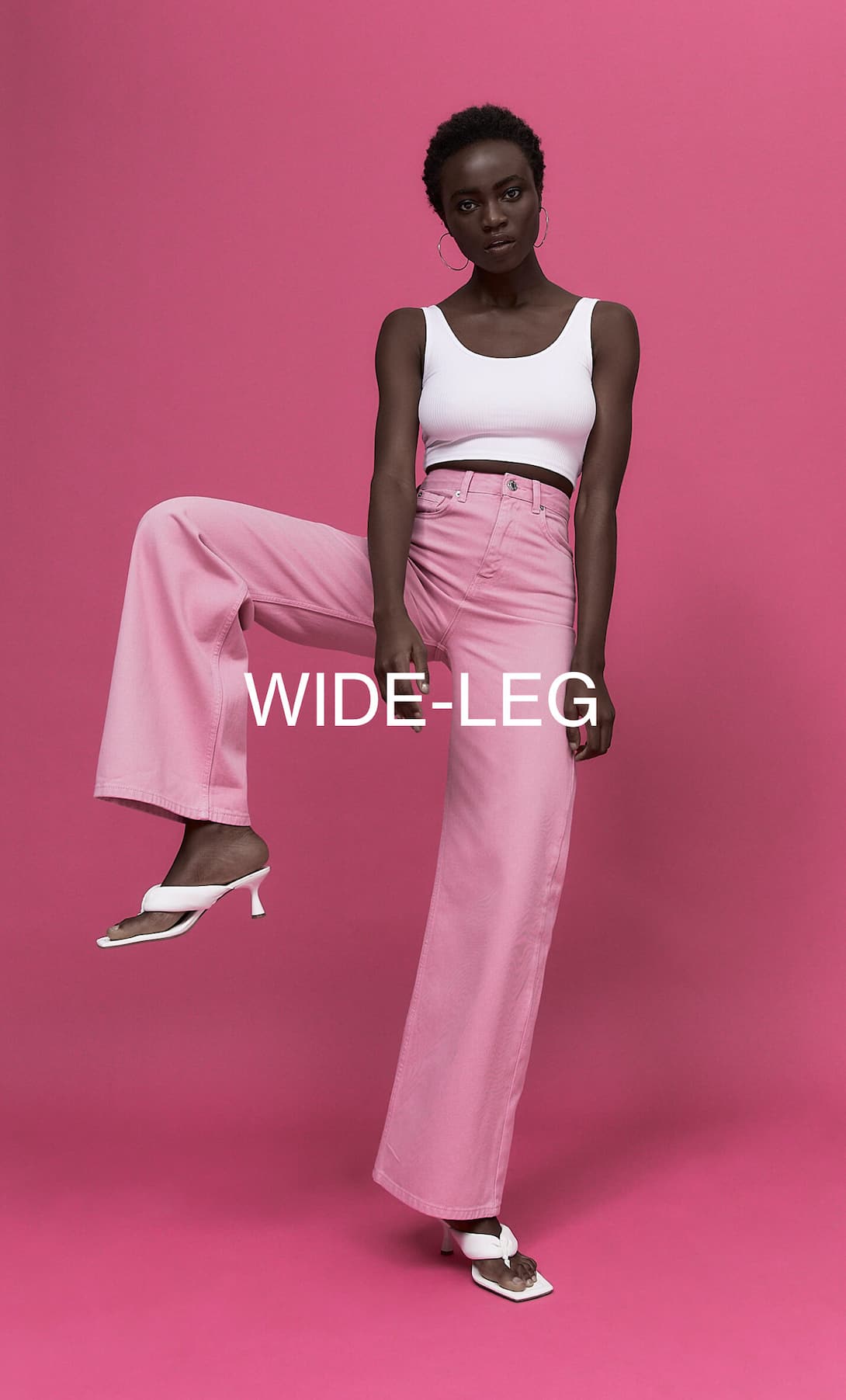Pantalón rosa "wide leg" de la nueva colección de Stradivarius (29,99 euros)
