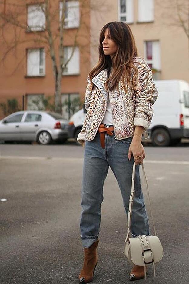 Esta chaqueta estampada de Pull & Bear es perfecta para los días de entretiempo.