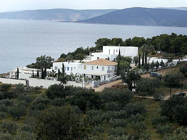 Cuatro millones de euroscostó la casa que se compraron lo Reyes de Holanda en Doroufi.