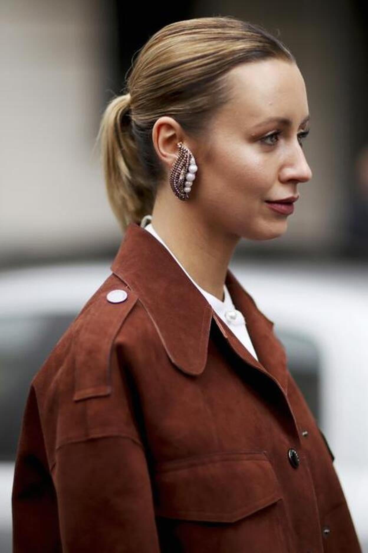 Pincha en la imagen y descubre otras cremas y cosméticos para tratar las arrugas y la flacidez en el cuello.