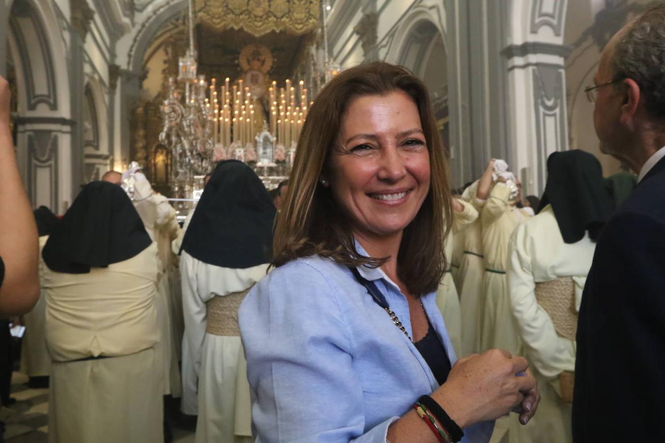 Sara Baras recibía en el 2019 un reconocimiento de la cofradía por su colaboración en su Obra Social. Ella suele disfrutar de la Semana Santa en Málaga. Suele acudirde la mano de Antonio Banderas, que ejerce de mayordomo de la imagen de la Virgen de Lágrimas y Favores.