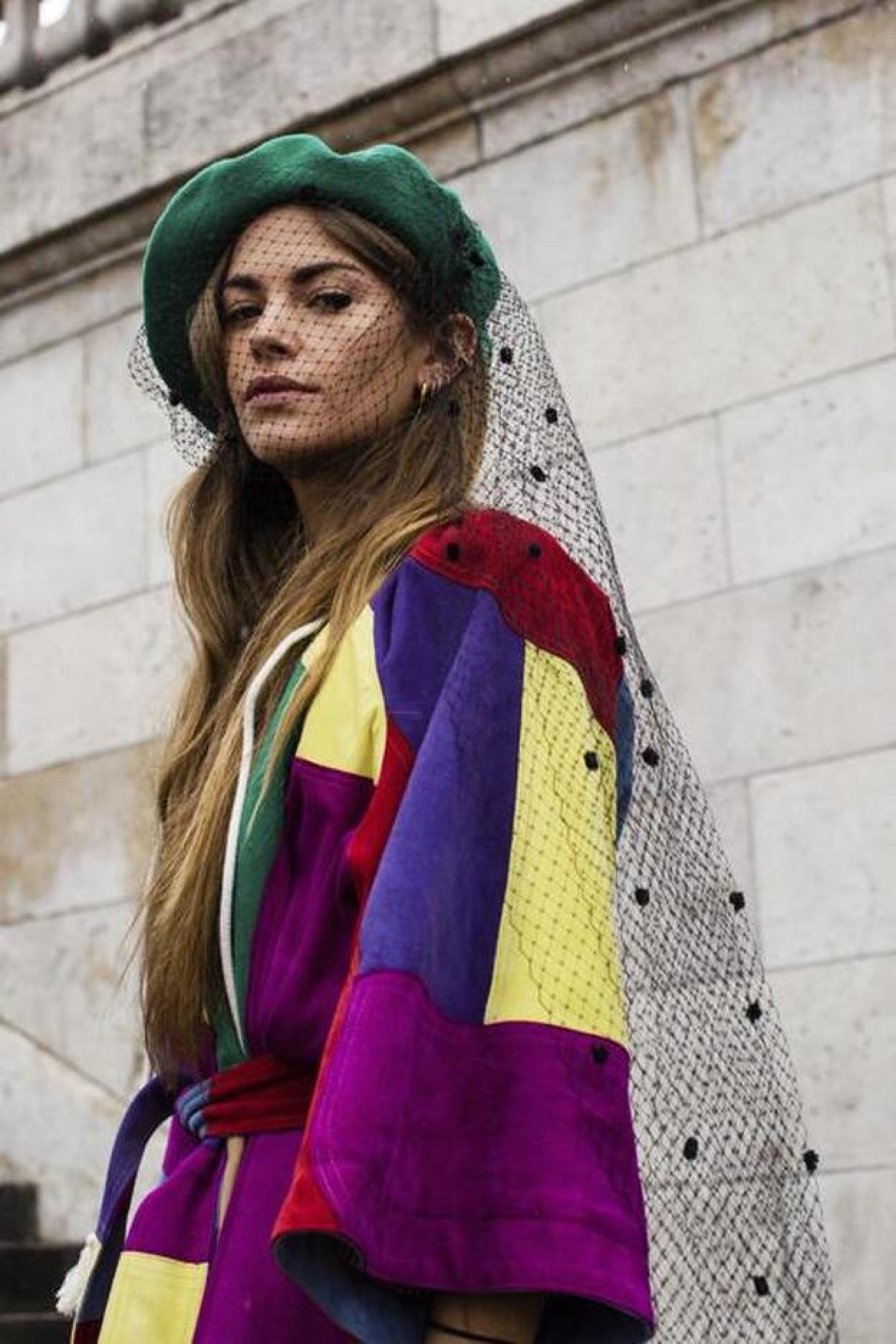 Pincha en la imagen para descubrir 12 perfumes icónicos para todos los gustos que huelen irresistiblemente bien y que puedes comprar ya mismo a mitad de precio.