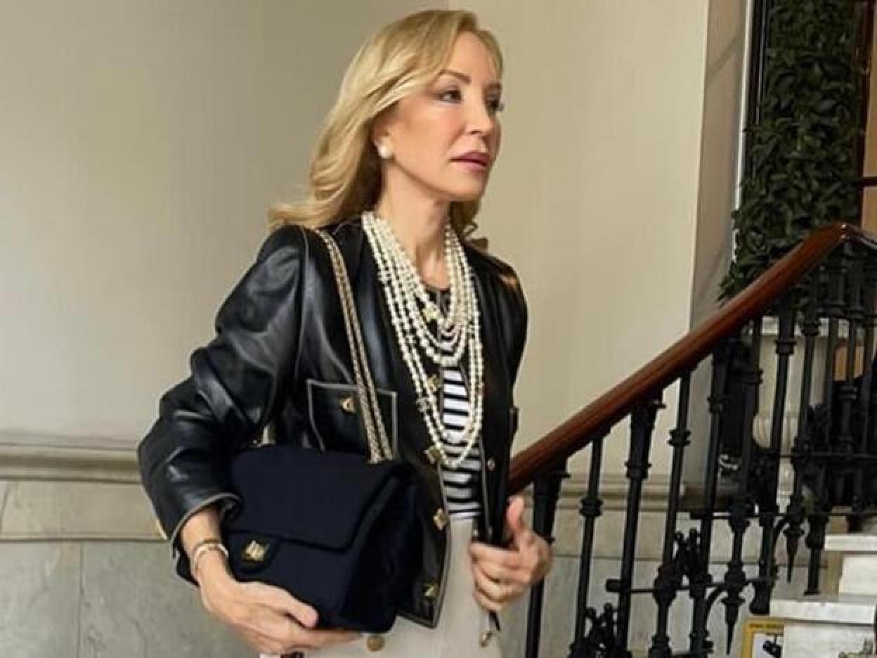 Pincha en la imagen para descubrir otros 10 looks que rejuvenecen y que sientan bien a cualquier edad