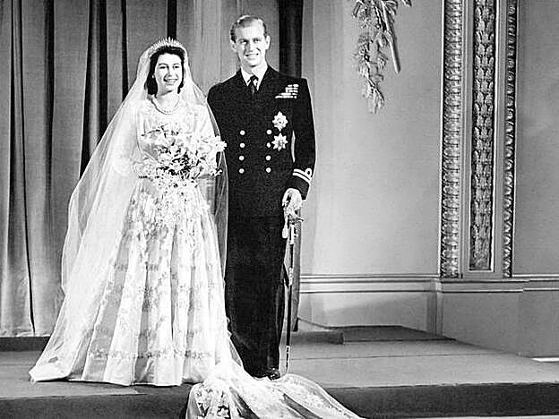 Foto de la boda de Isabel II y Felipe de Edimburgo.