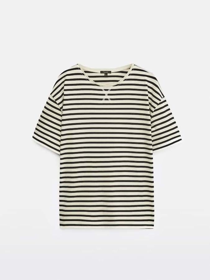 Camiseta de manga corta con rayas marineras de Massimo Dutti (29,99 euros)