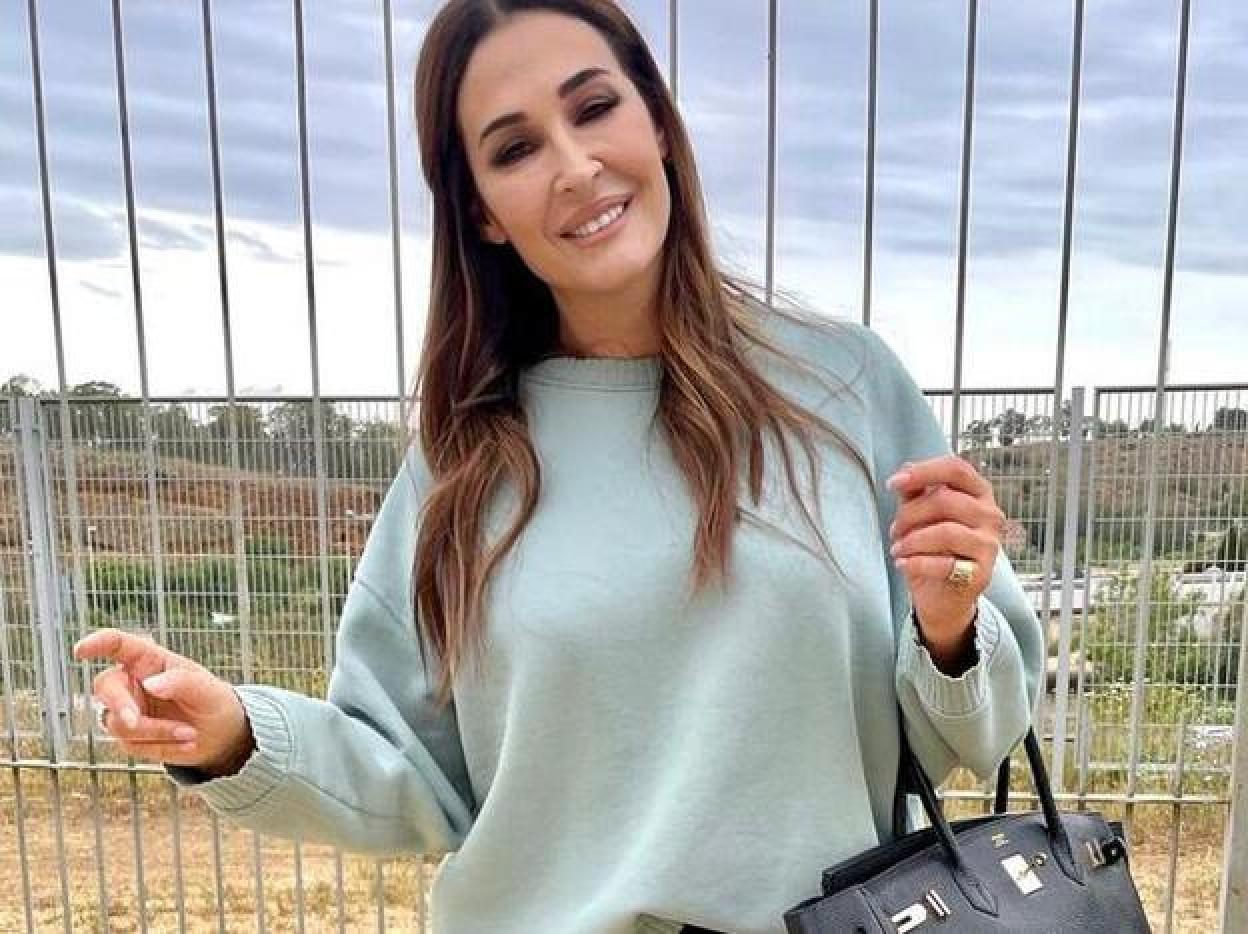 Pincha en lacimagen para ver cómo tienes que cuidar tu escote para evitar arrugas y flacidez: cremas y tratamientos para rejuvenecerlo 10 años.