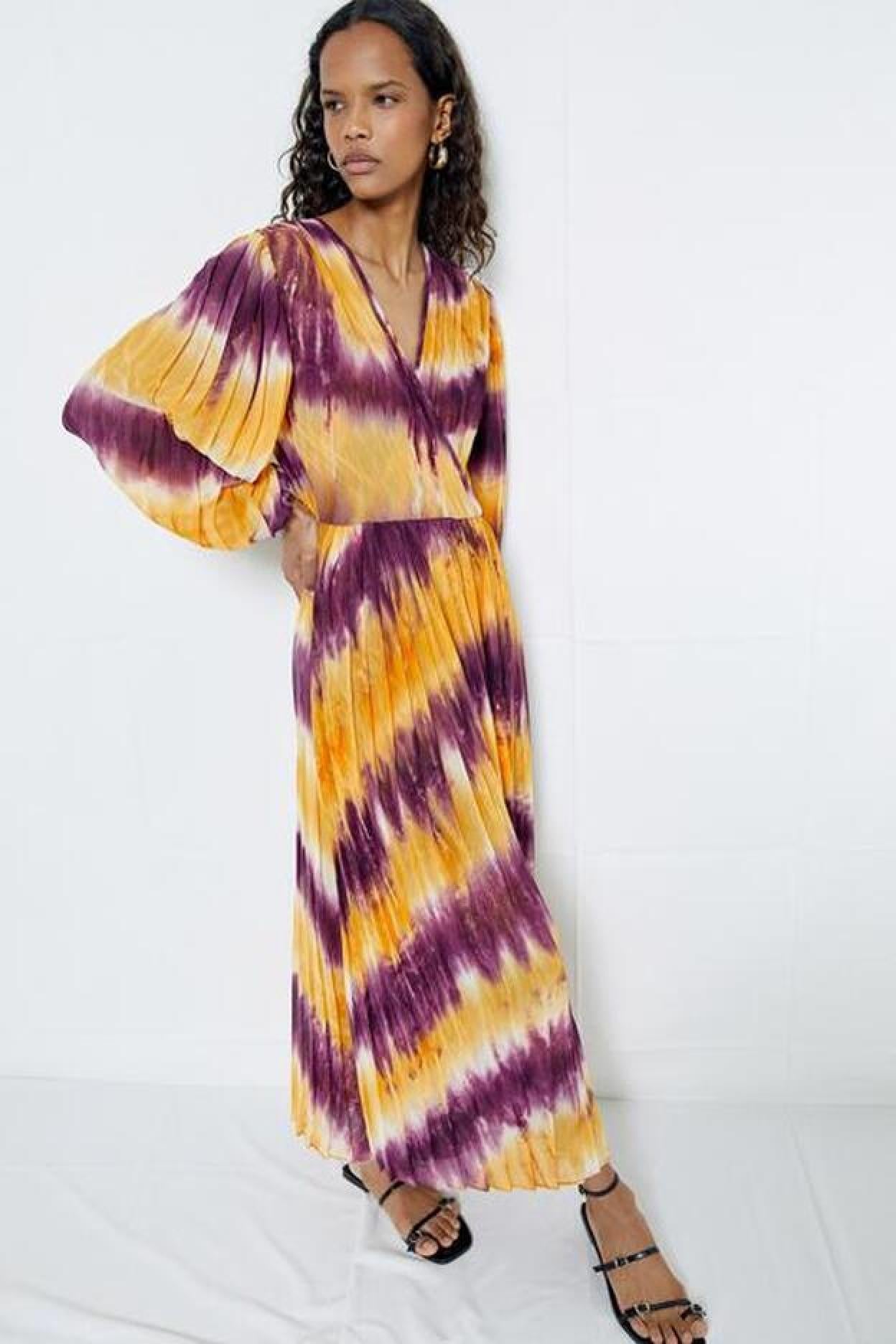 Pincha en la imagen para descubrir los vestidos de lino más bonitos de la primavera.