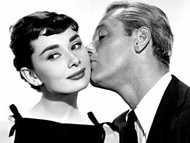 Audrey Hepburn y William Holden se conocieron en el rodaje de Sabrina y se enamoraron.