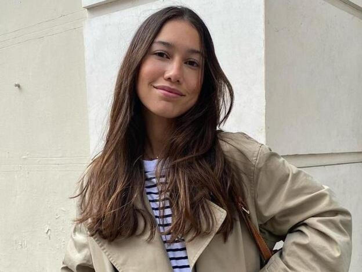 De la melena XXL con flequillo a las ondas al agua: Pincha en la imagen para ver todos los peinados rejuvenecedores de Carlota Casiraghi que son pura inspiración.