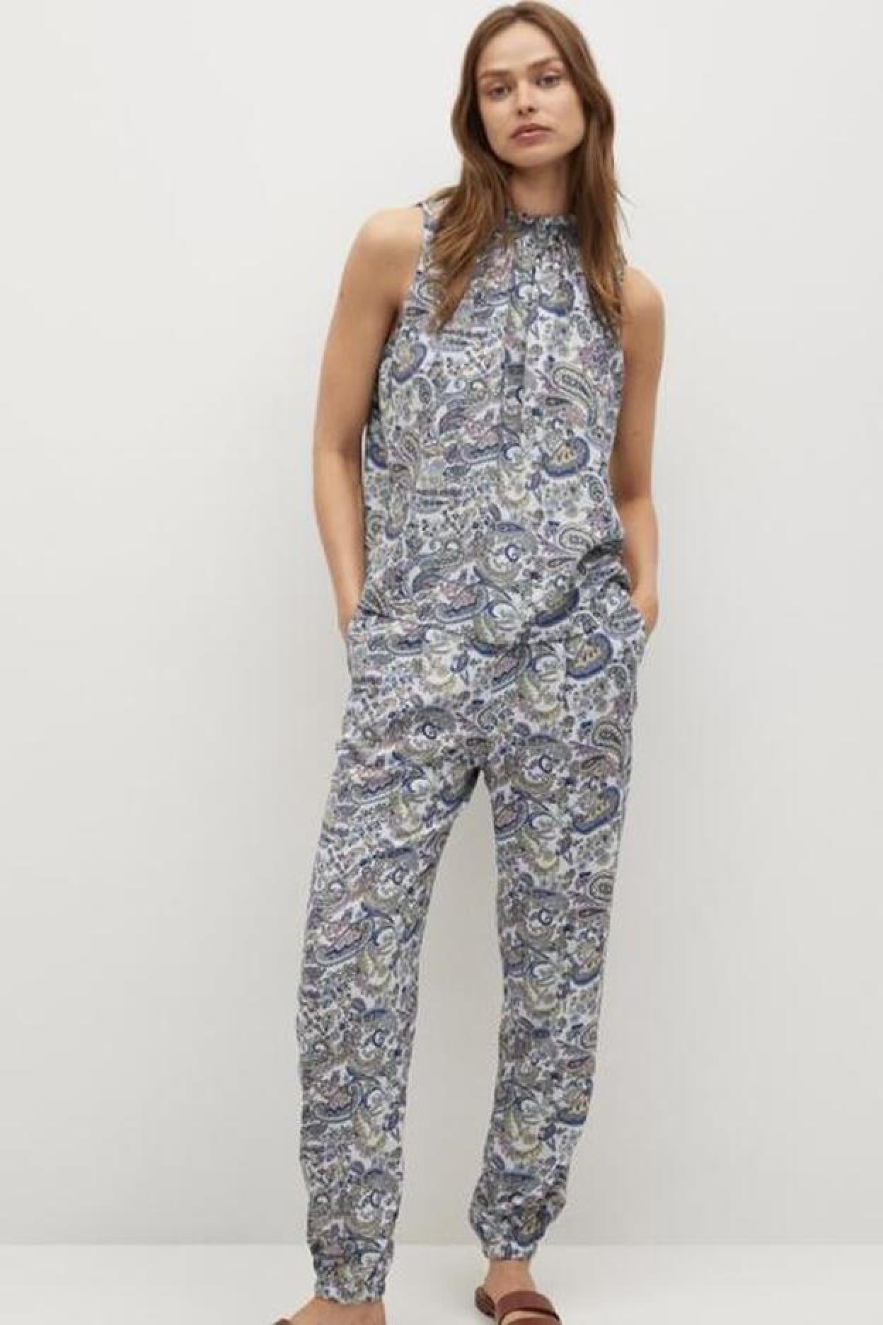 Pincha en la imagen y descubre las prendas estrella súper rebajadas de la mid season de Mango.