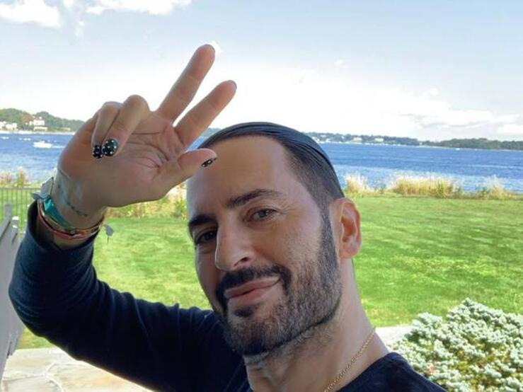 Fotos: Los 10 famosos que ya se han sumado a la moda de pintarse las uñas: ¿quieres ver cómo les queda?