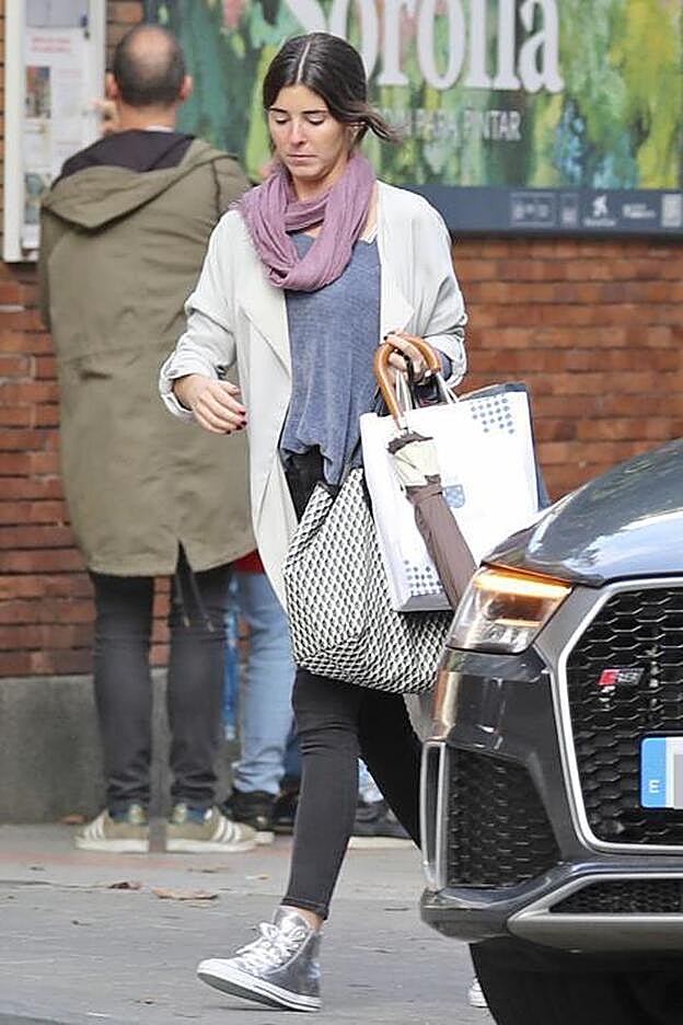 Belén Corsini paseando por Madrid.