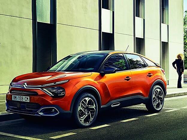 Citroën ë-C4. Un eléctrico polivalente, con un diseño muy personal, en el que la comodidad es prioritaria. Su autonomía, 350 km con una sola recarga..