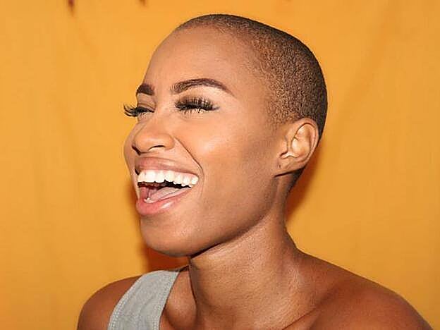 Champú seco, agua micelar, ampollas de efecto flash... cómo conseguir un efecto buena cara en diez minutos para una reunión express que no esperabas