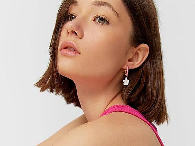 La nueva colección de Stradivarius tiene pendientes de varios tipos