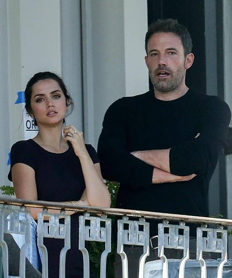 Nos amenizaron la cuarentena con imágenes que arrancaban suspiros a más de una. Aunque no llegaron a cumplir un año juntos, se habían convertido en una de las parejas más queridas de Instagram. Su ruptura –rodeada de elucubraciones y chismes sobre las malas maneras del adiós- enturbiaron un poco el que prometía ser el romance estrella del confinamiento.