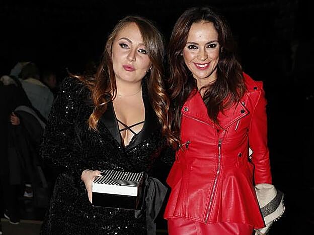 Ola Moreno posa con la hija de Rocío Carrasco, Rocío Flores.