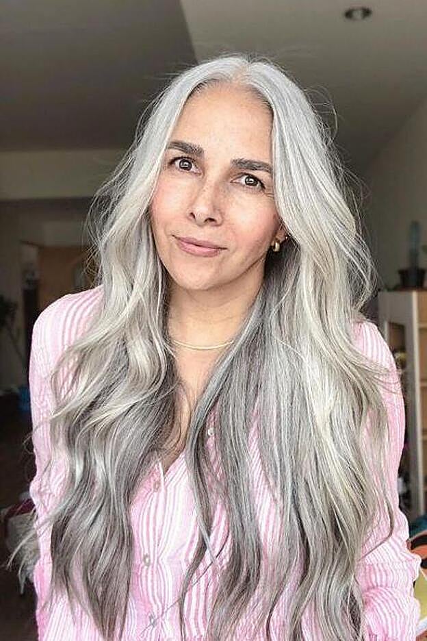 Instagram: @silvergirlmx