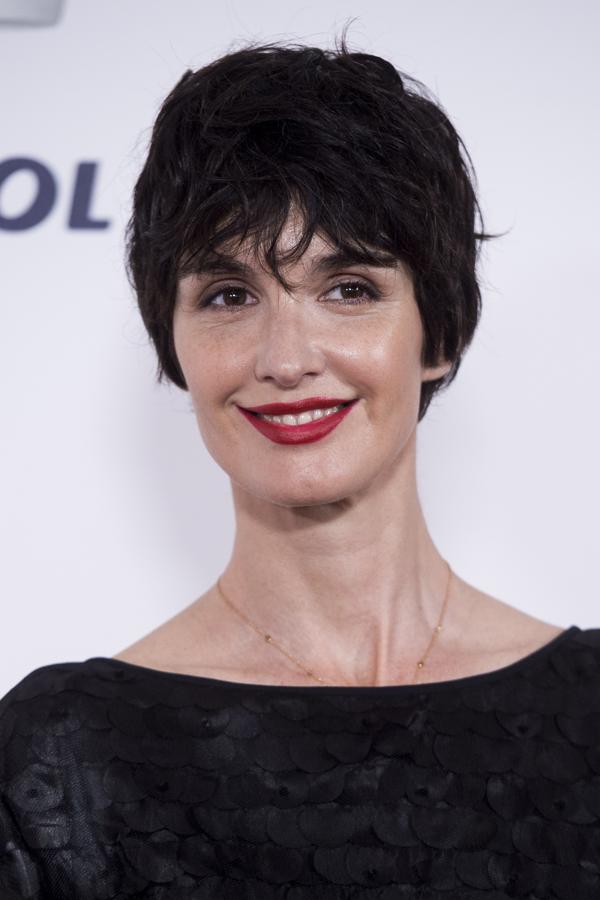Paz Vega hizo del corte estilo garçon como un icono de su imagen. Lo ha llevado de diferentes maneras como en esta tipo 'messy'.
