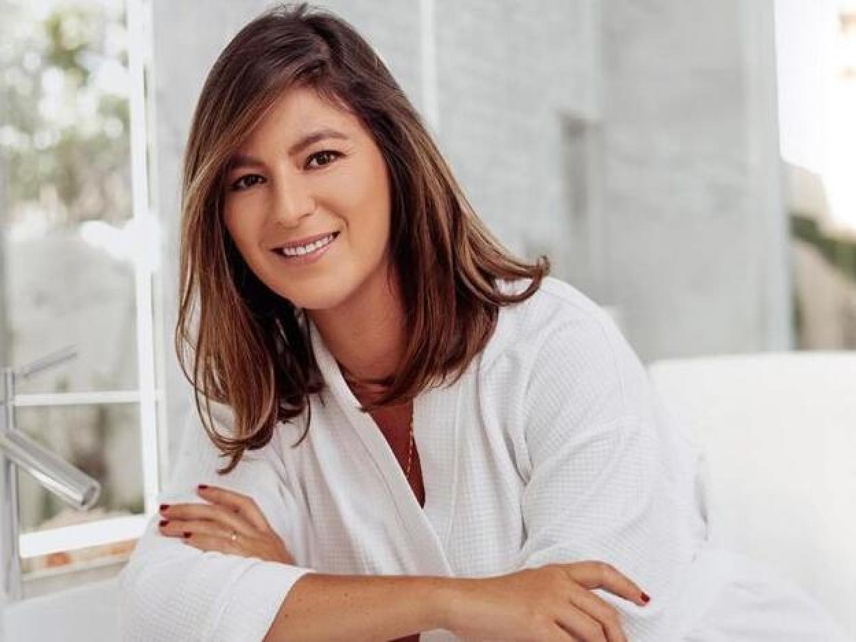 Pincha en la imagen para ver estos vestidos camiseros que sientan bien a cualquier talla y además también puedes llevarlos con vaqueros mientras llega el buen tiempo.