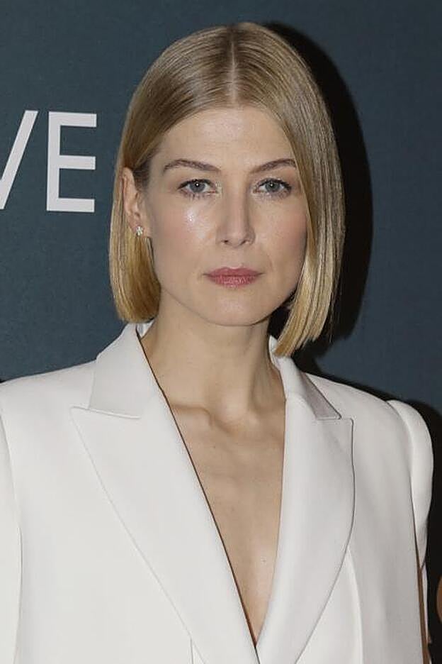 Rosamund Pike.
