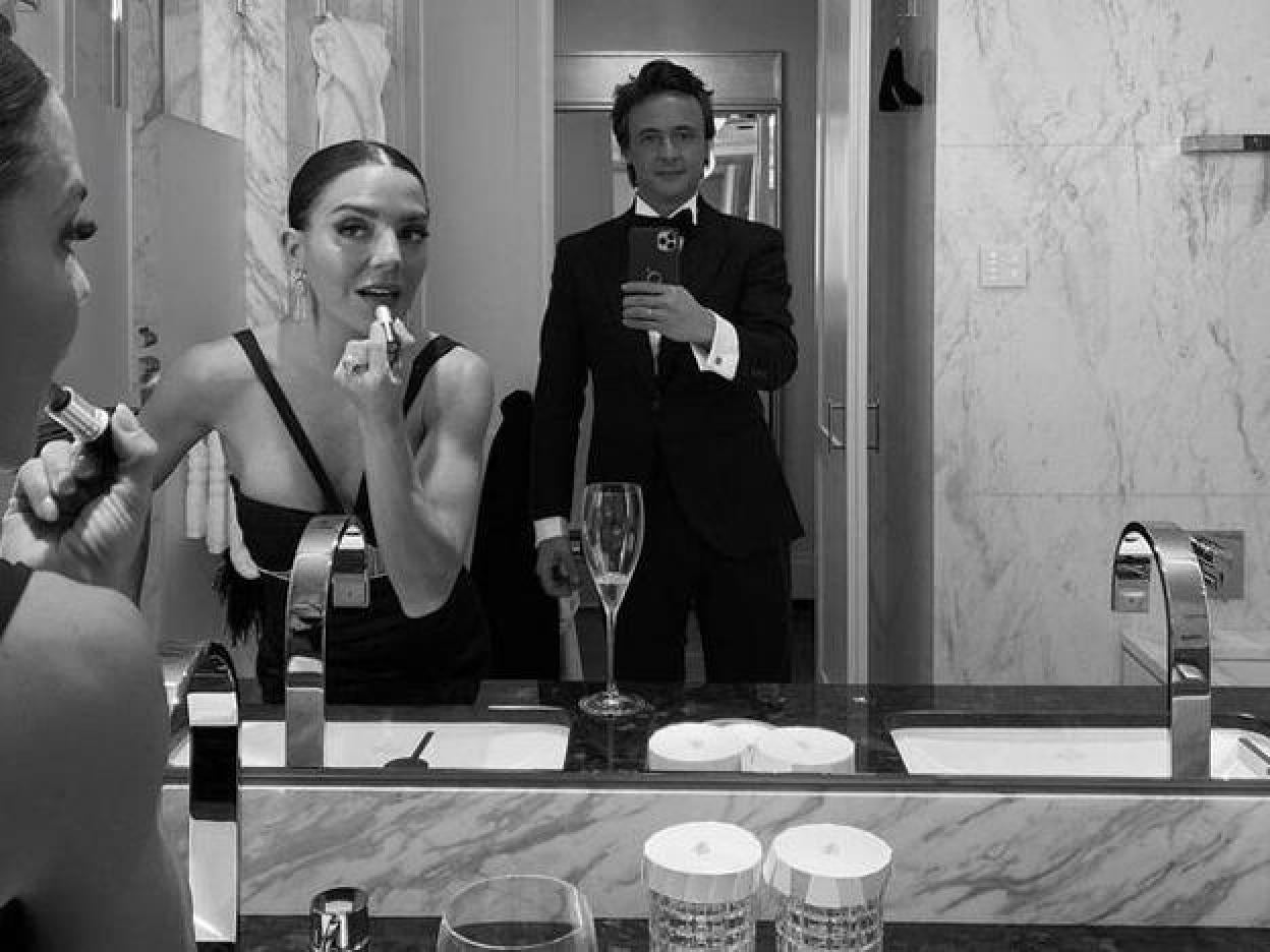 Pincha en la foto para descubiri perfumes florales frescos y nada empalagosos que huelen a verano (y son aptos para todos los gustos)