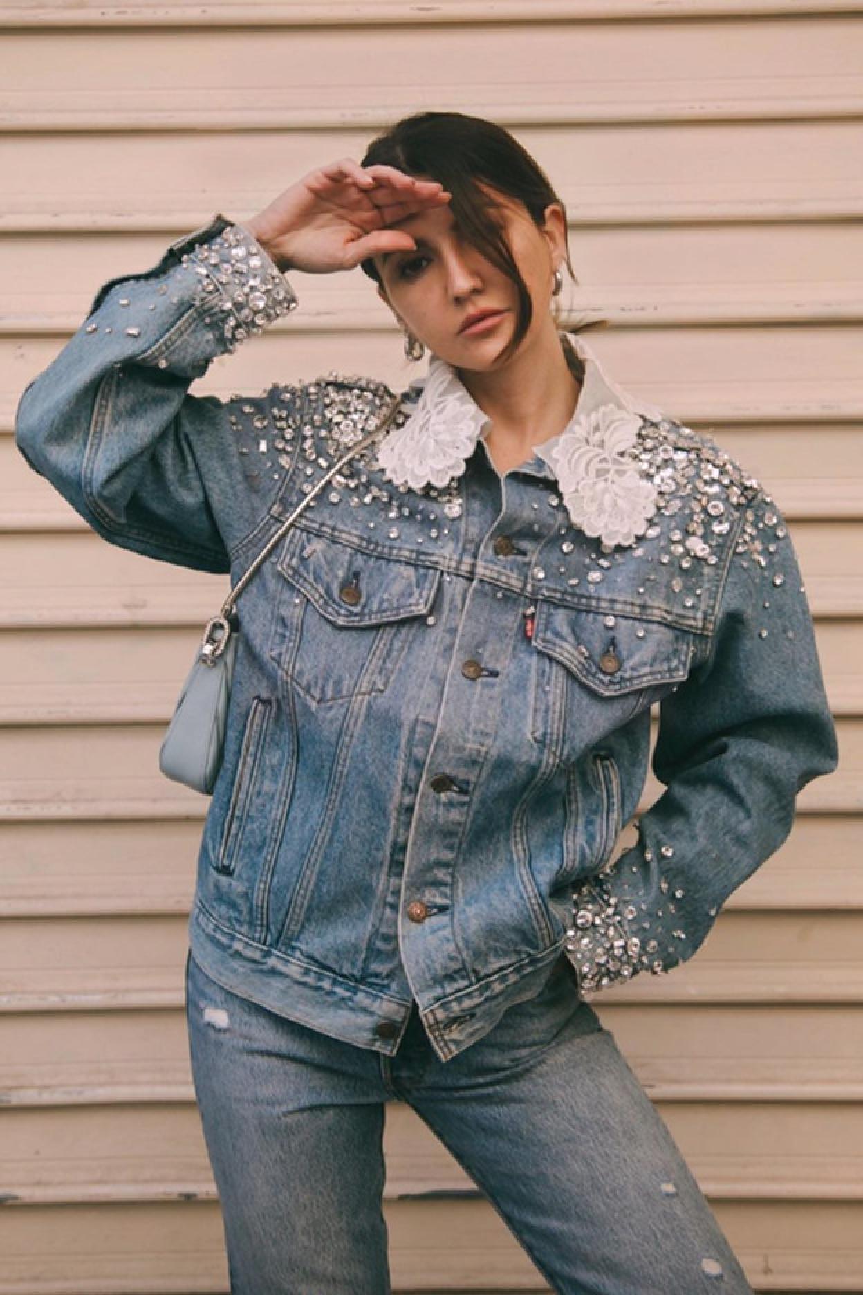 Pincha en la foto para ver chaquetas de entretiempo son perfectas para solucionar cualquier look, más allá de la cazadora vaquera.