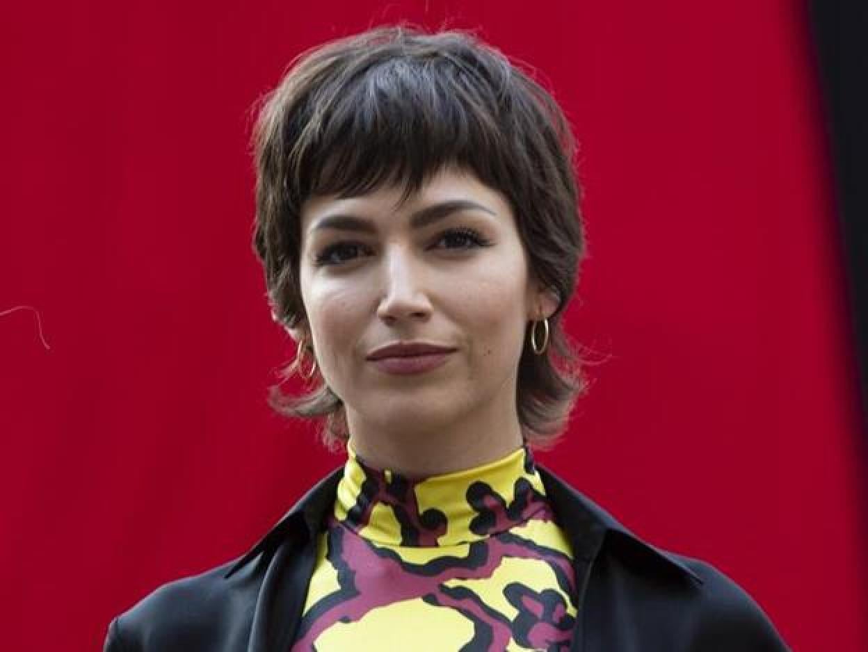 Morena, con flequillo recto o el pixie más arriesgado: Pincha en la imagen para ver todos los cambios de look de Elsa Pataky que demuestran que se atreve con todo.