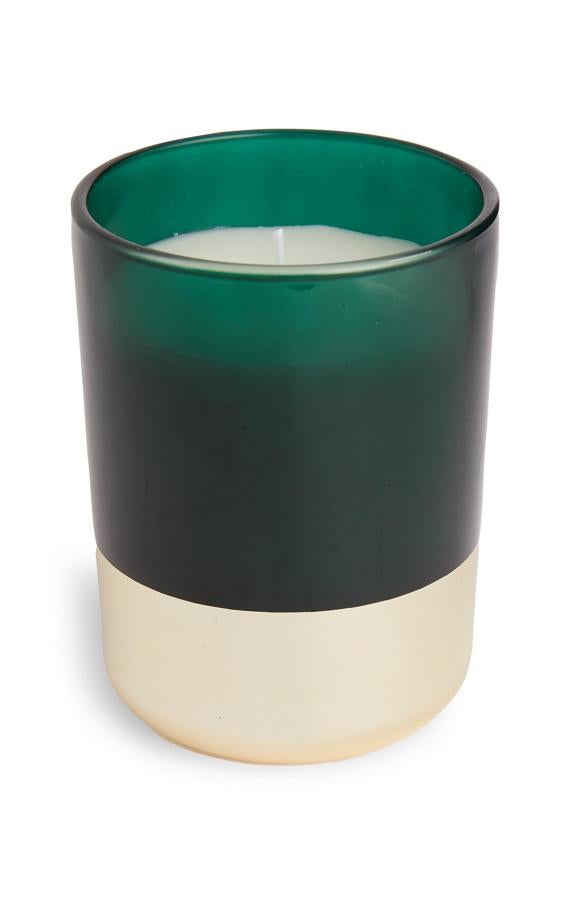 Esta vela aromática de Primark Home cuesta 4 euros.