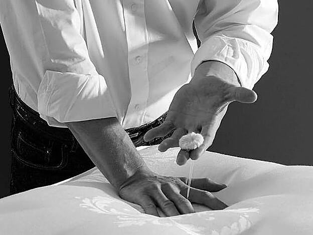 Colchón de Hypnos visto con detalle.