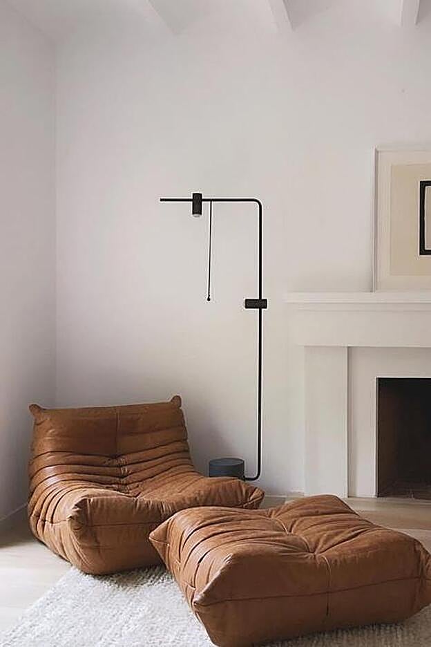 Rincón con sillón acolchado en la casa de Rocío Osorno.