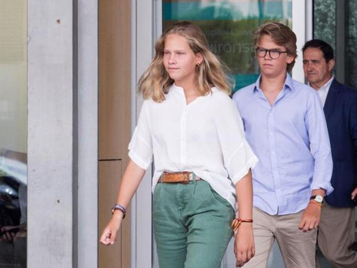 Irene, la nieta favorita de la reina Sofía, se ha convertido en una adolescente con personalidad propia. Pincha para ver los looks más impresionantes de su tía, la Reina Letizia.